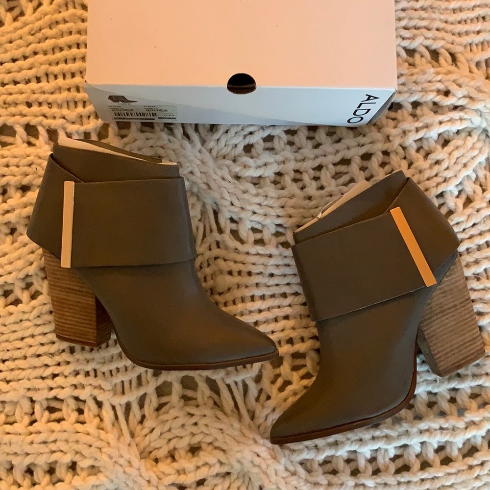 Like New Aldo Cher Booties 9
